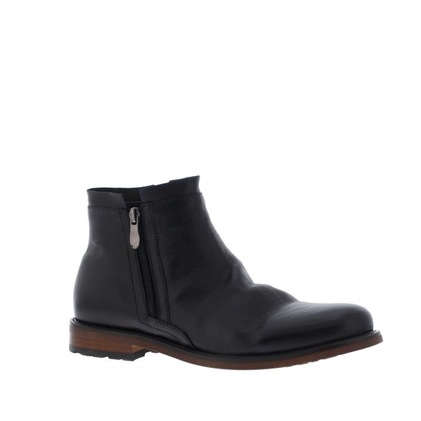 Daniel Kenneth Paco Heren Boot