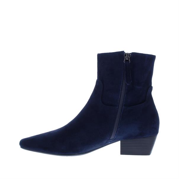 Di Lauro Carabella Elegant Suede