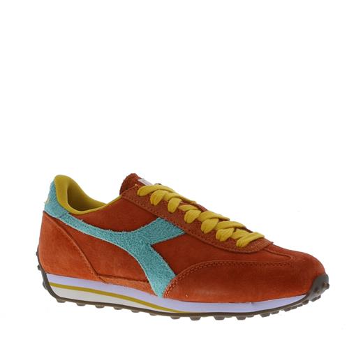 Diadora