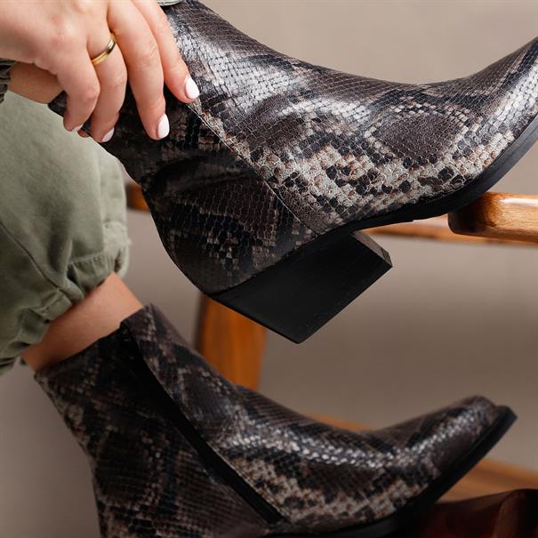 Do Cassidy Dames Laars