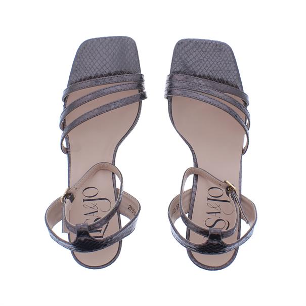 Ella Cruz Woly Snake Glans Hi