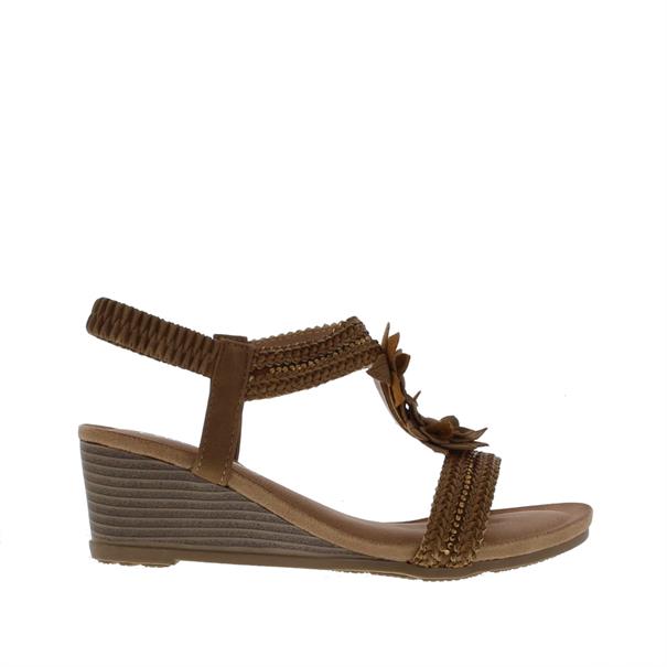 Ella Cruz Zahri Bloem Front