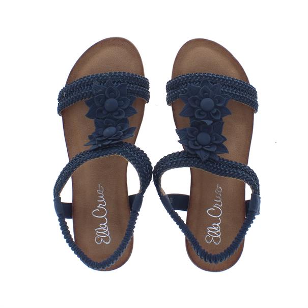 Ella Cruz Zahri Bloem Front