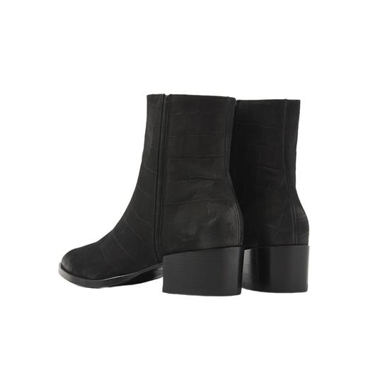 Rose Baker Dames Laars