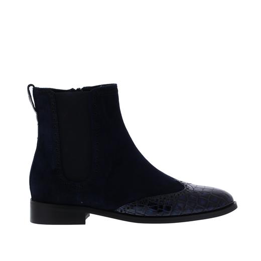 Sheralyn2 Broques Lak