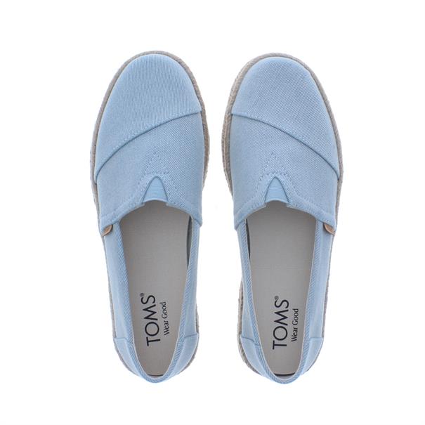 Toms