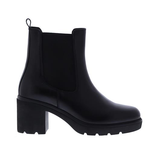 Yvette Chelsea Profiel Blokhak