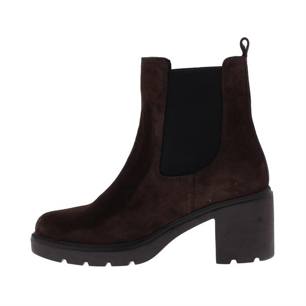 Yvette Chelsea Profiel Blokhak